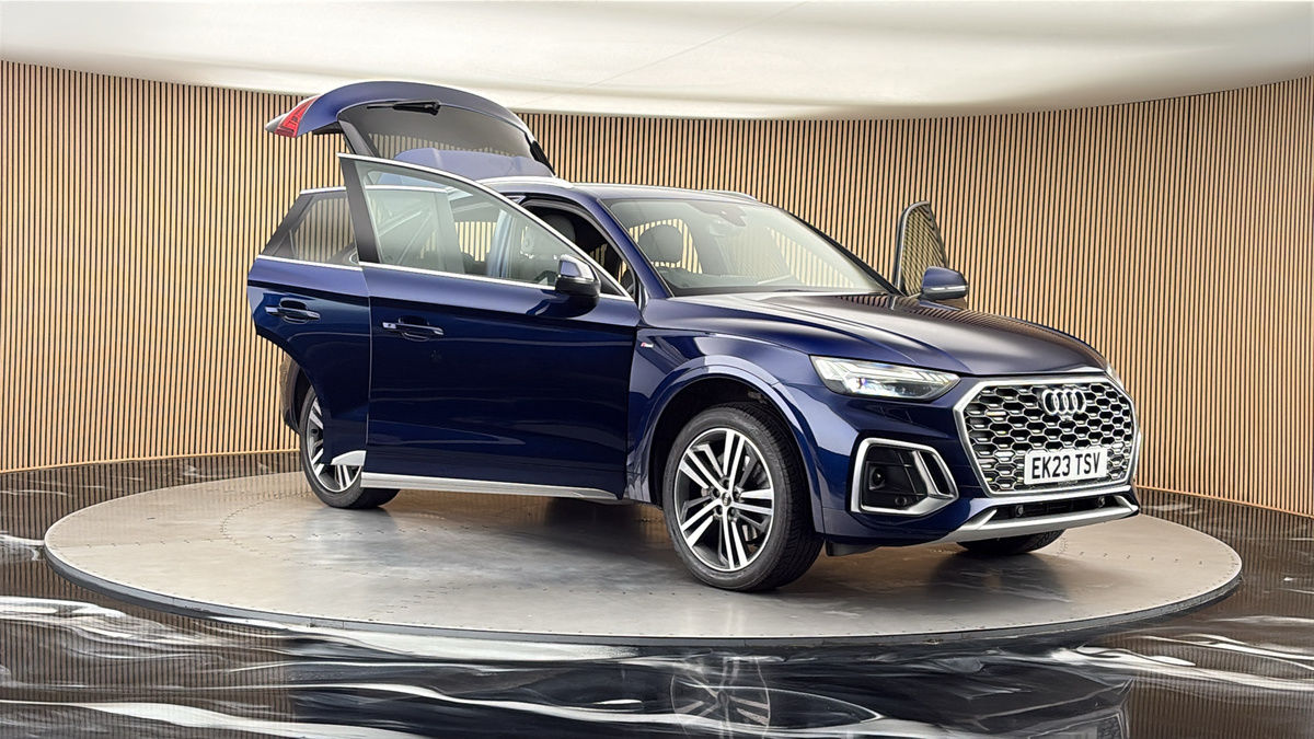 More views of Audi Q5