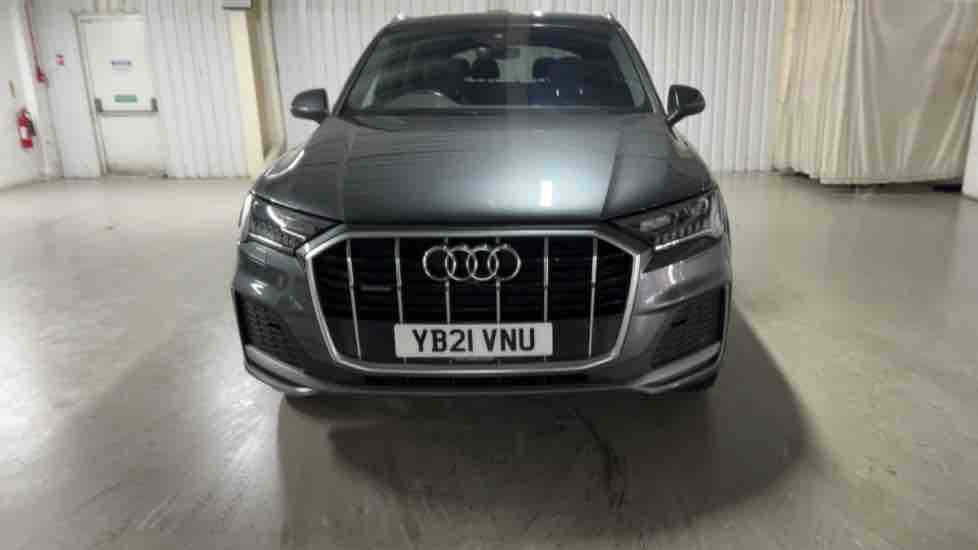 More views of Audi Q7