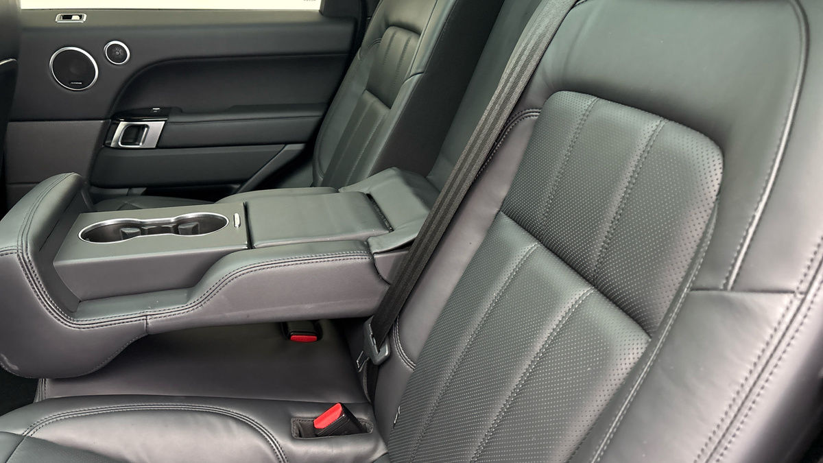 Land Rover Range Rover Sport Image 9