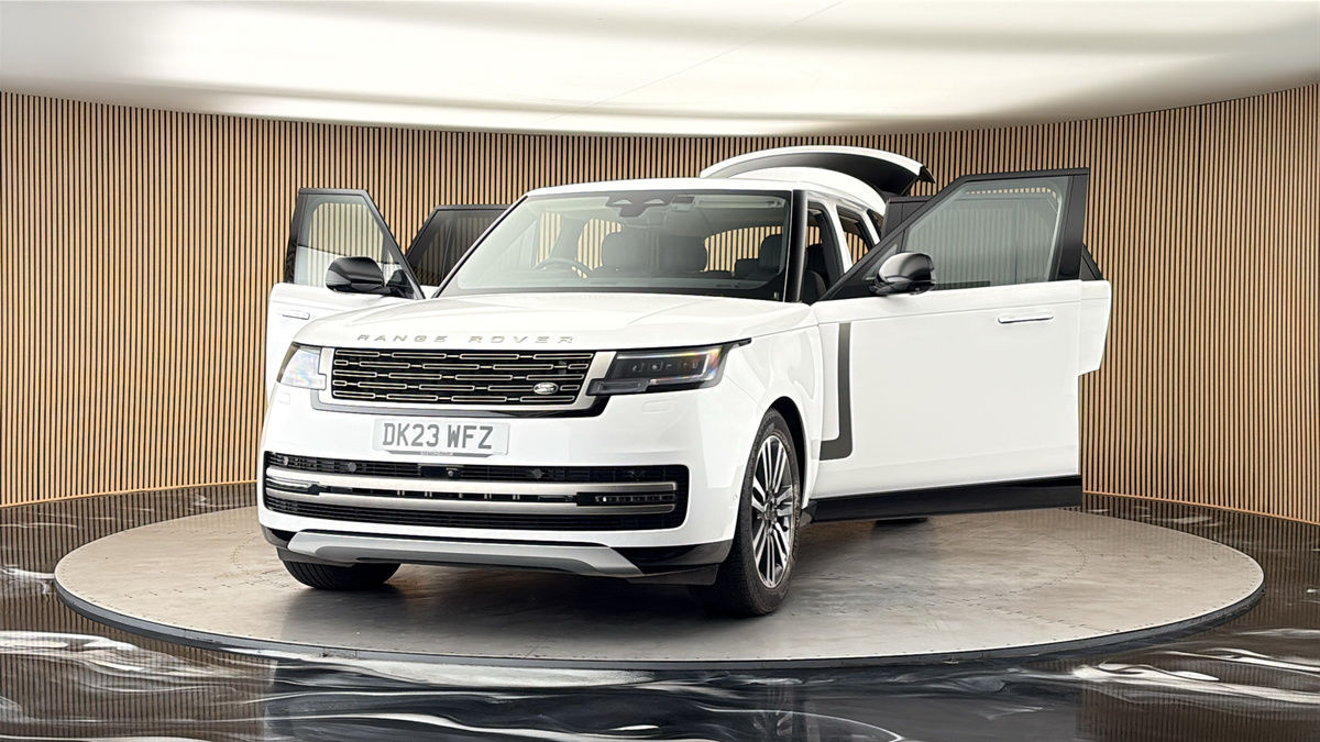 More views of Land Rover Range Rover