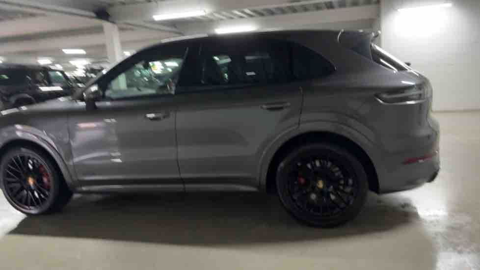 More views of Porsche Cayenne