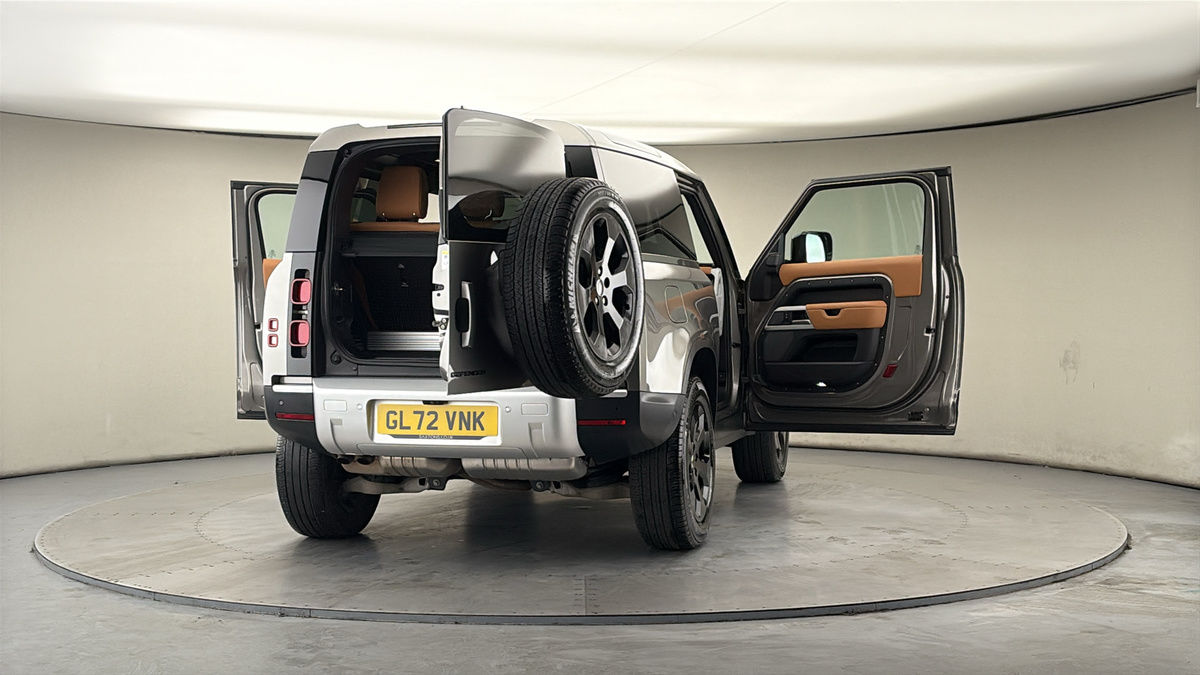 More views of Land Rover Defender 90