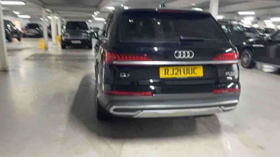 More views of Audi Q7