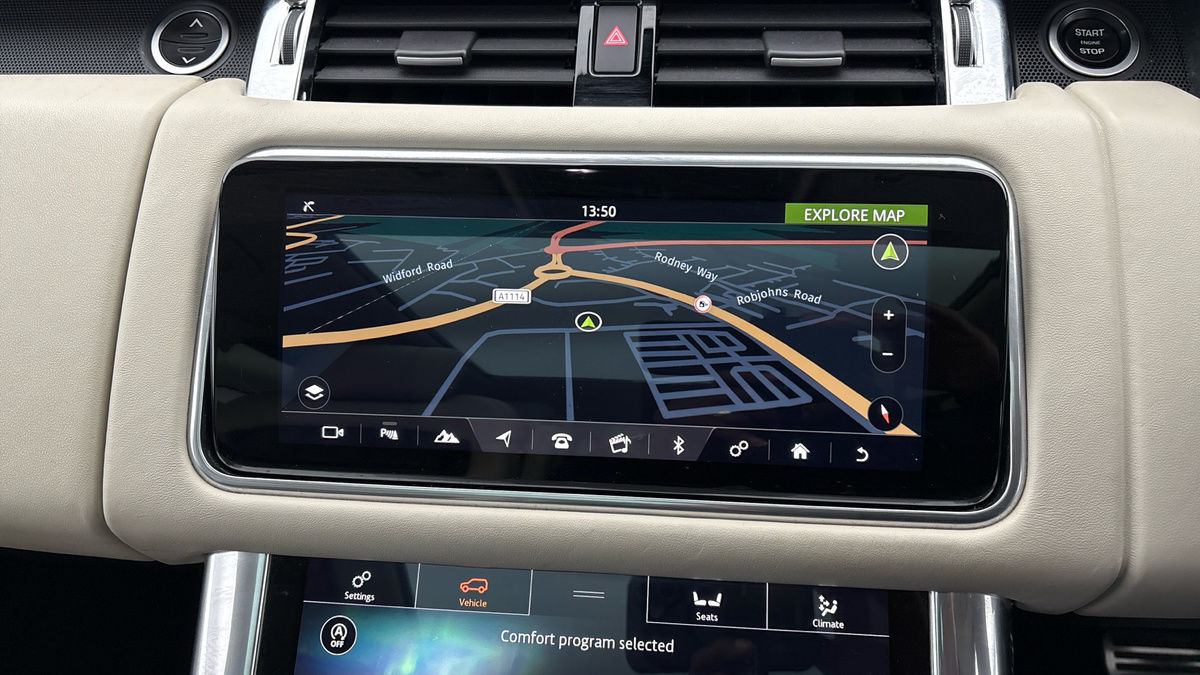 Land Rover Range Rover Sport Image 17