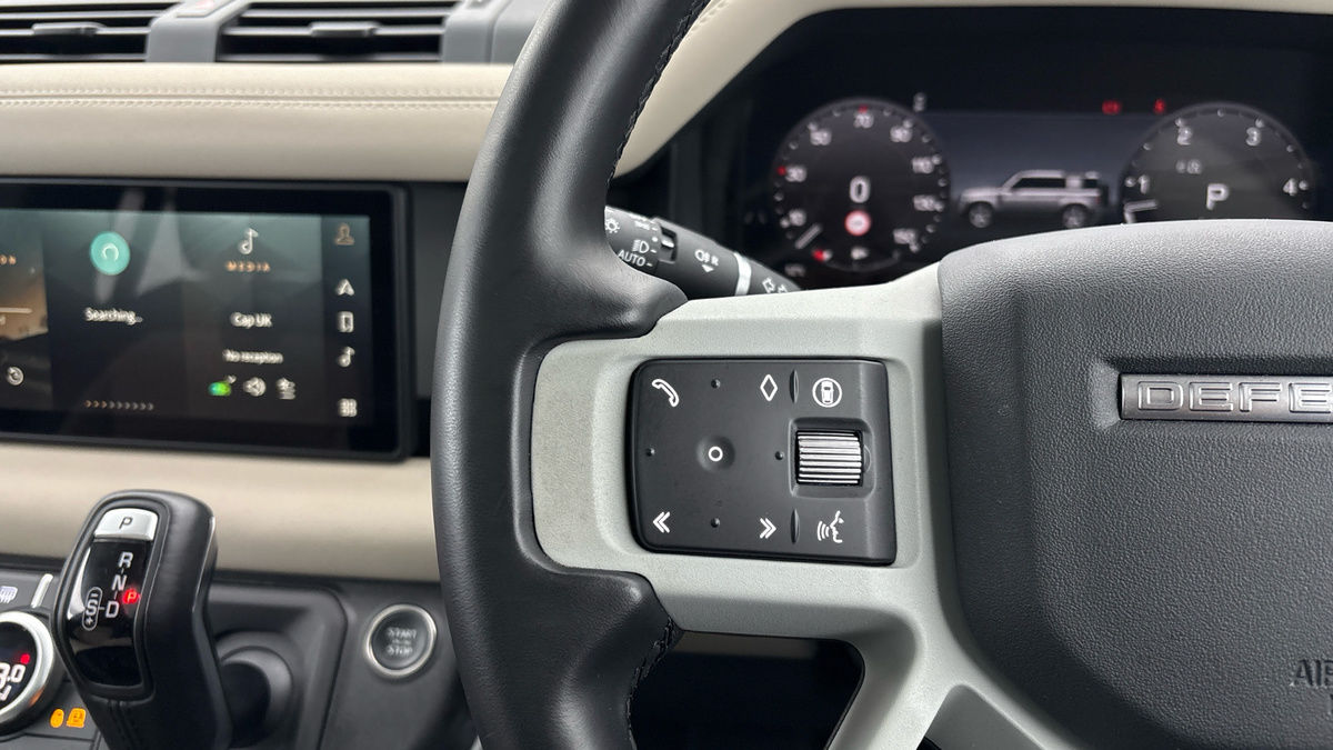 Land Rover Defender 110 Urban Image 13