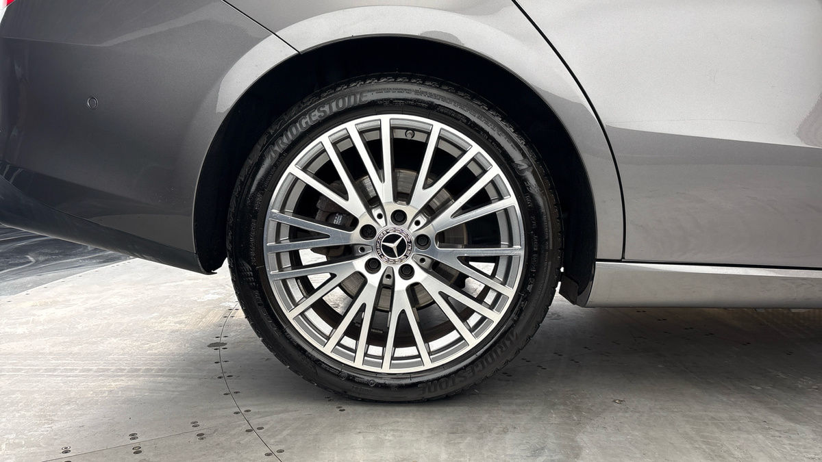 Mercedes-Benz CLA Image 10
