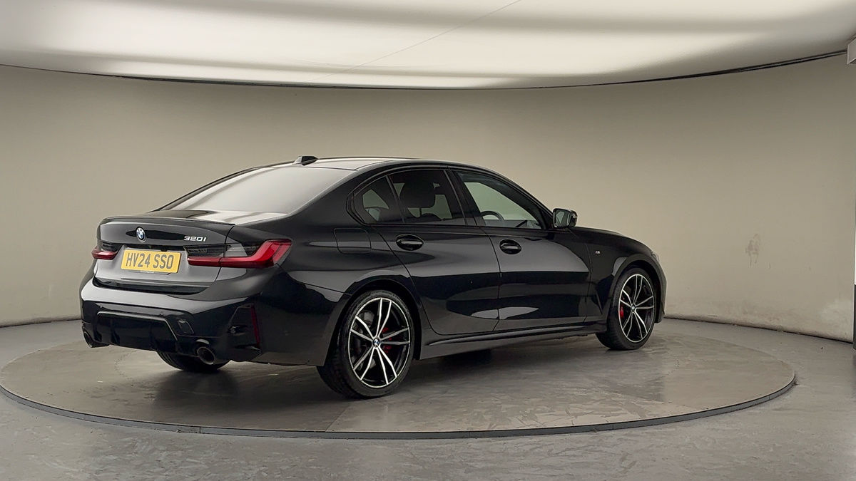 BMW 3 Series Image 21