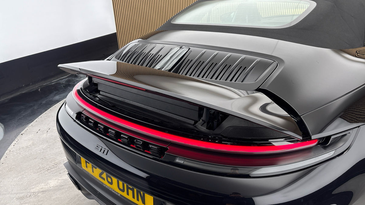 Porsche 911 Image 41