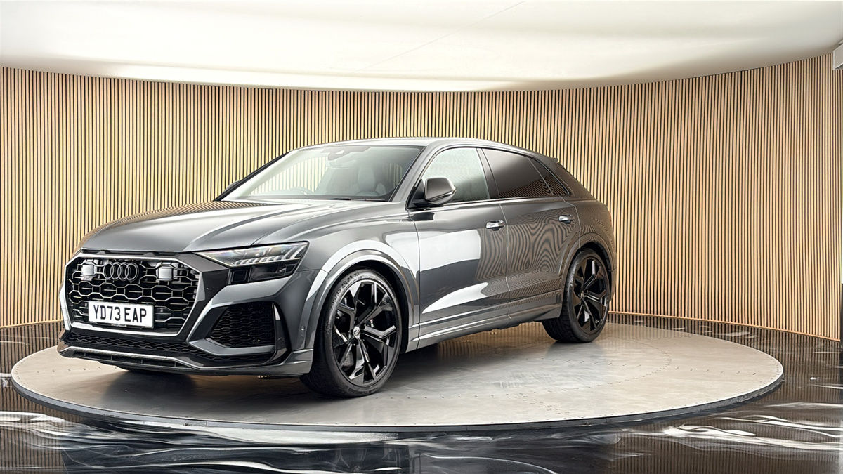 More views of Audi RSQ8