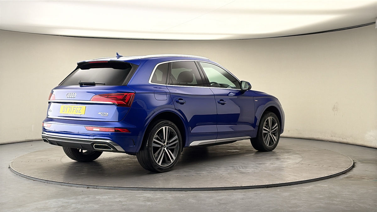 Audi Q5 Image 21