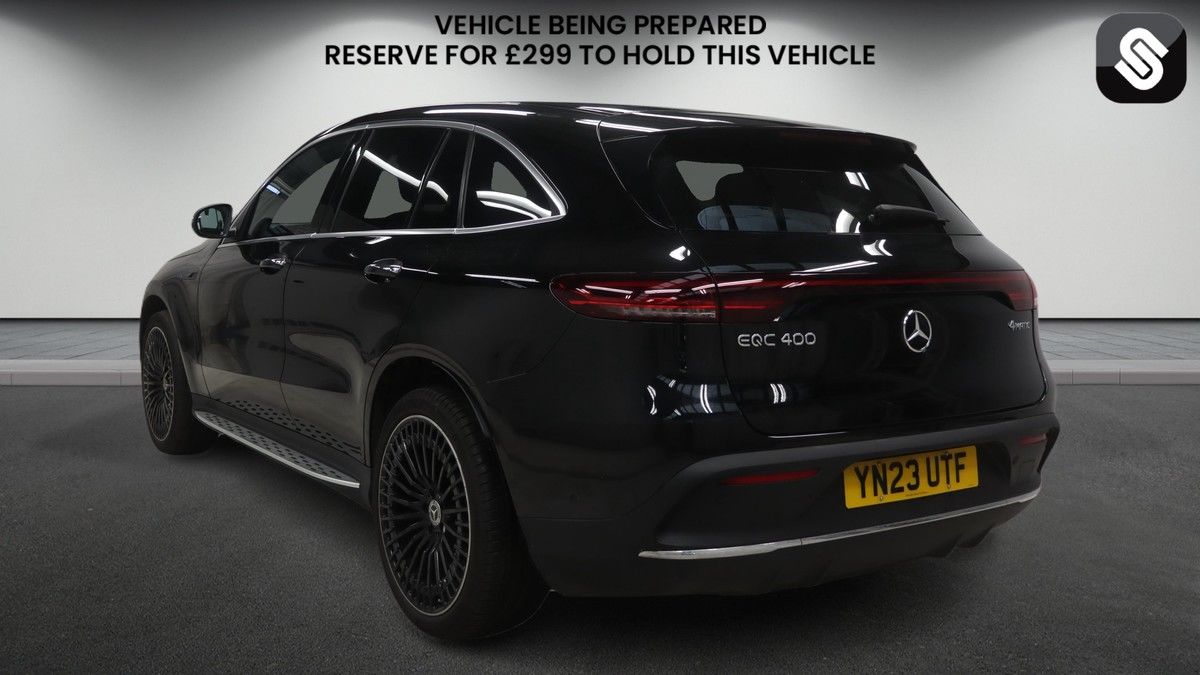 Mercedes-Benz EQC Image 3