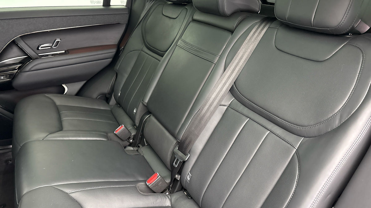 Land Rover Range Rover Sport Image 8