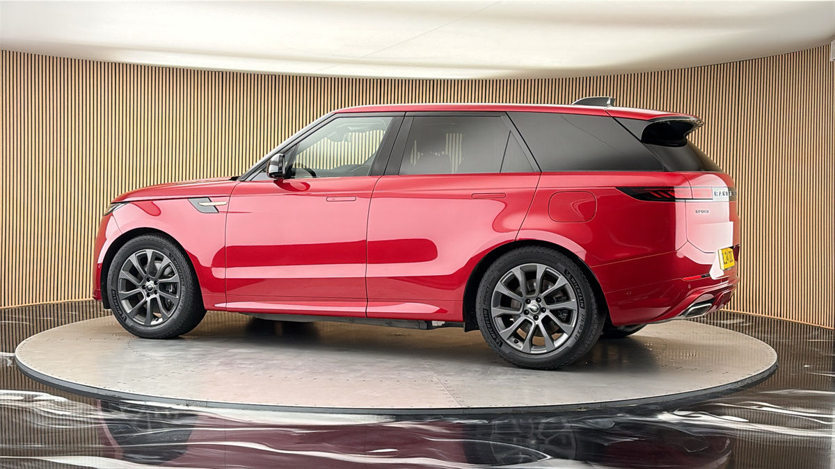 More views of Land Rover Range Rover Sport