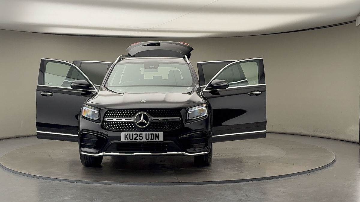 More views of Mercedes-Benz GLB