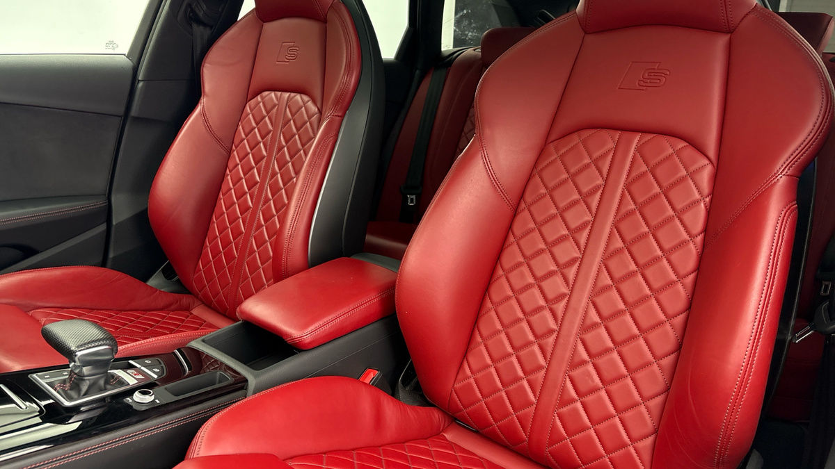 Audi S4 Avant Image 7