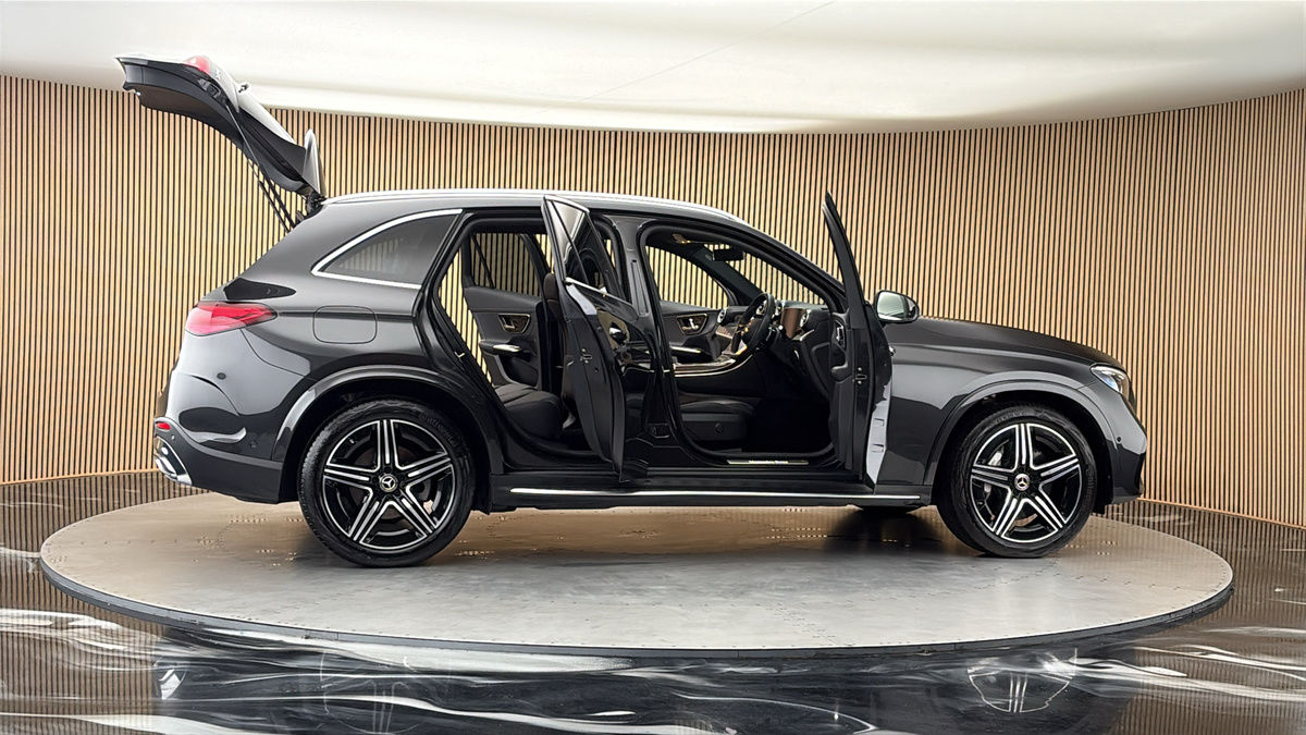 More views of Mercedes-Benz GLC