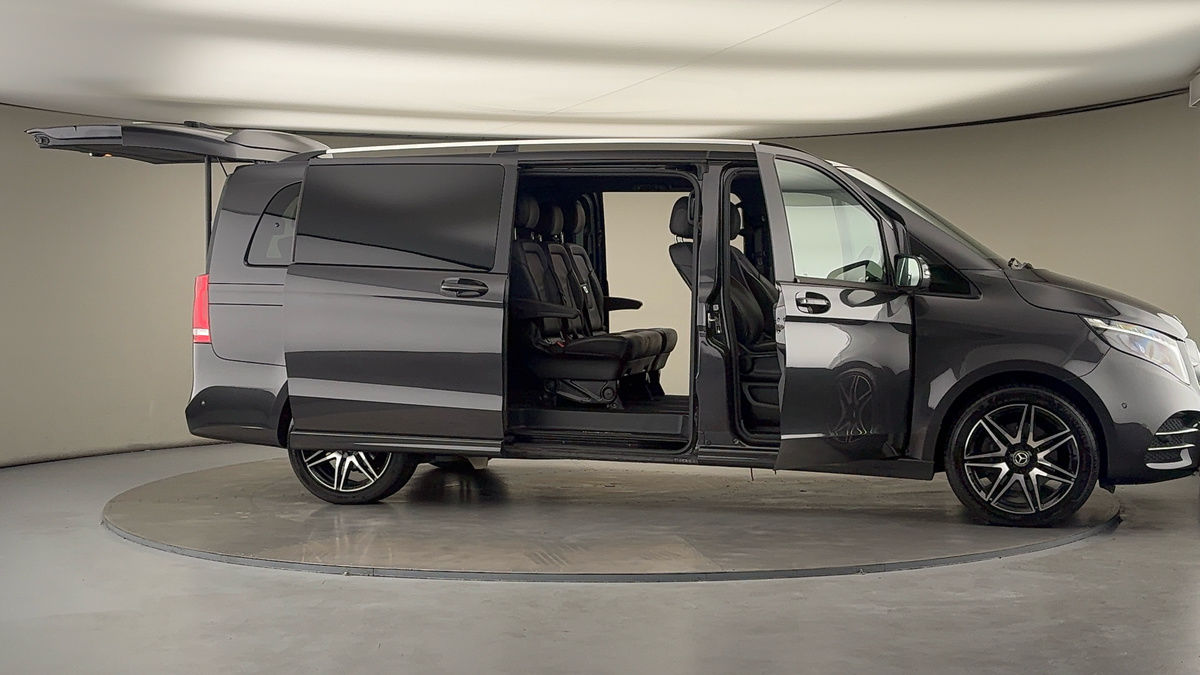 More views of Mercedes-Benz V Class