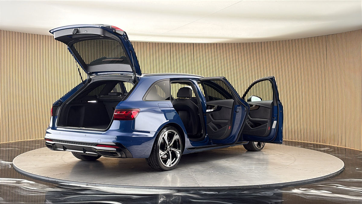 More views of Audi A4 Avant