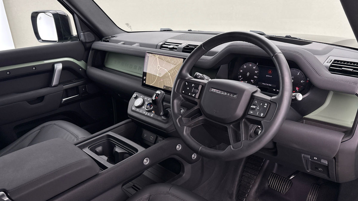 Land Rover Defender 90 Urban Image 5