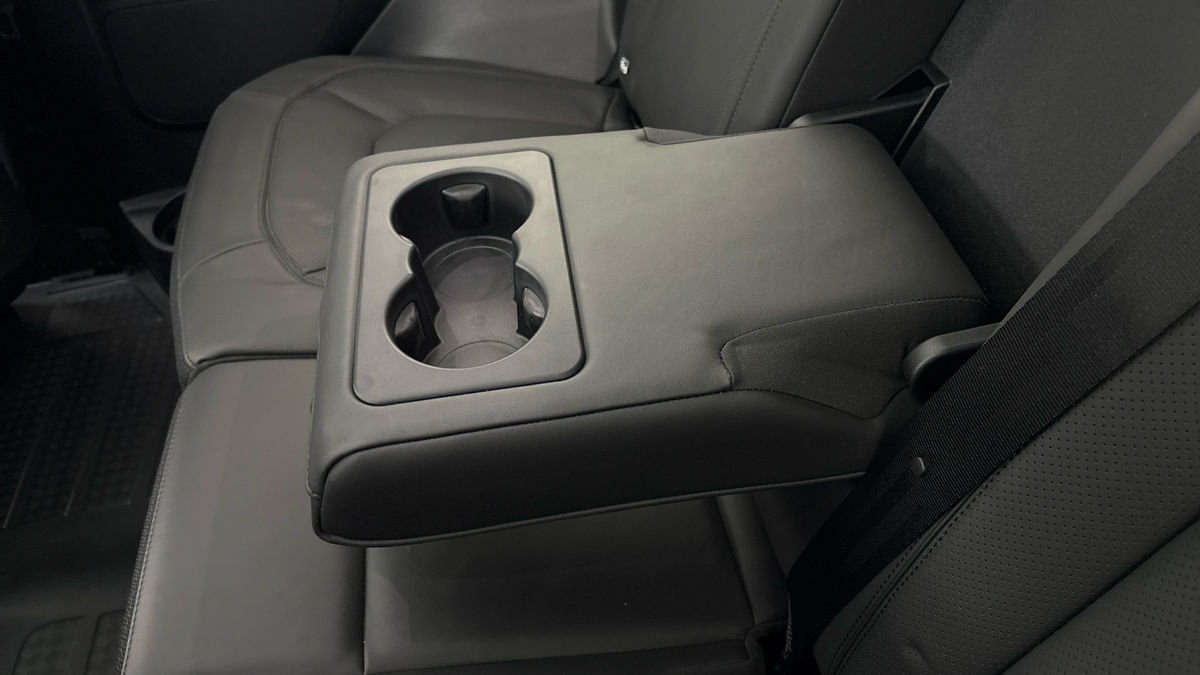 Land Rover Defender 90 Image 9