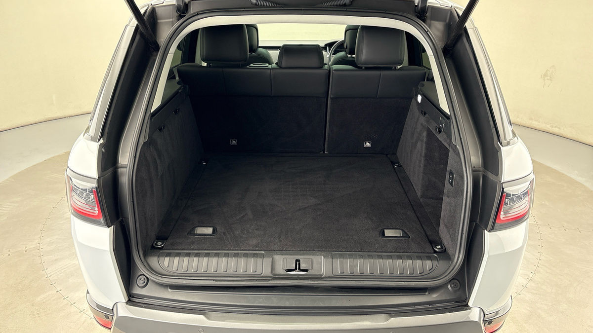 Land Rover Range Rover Sport Image 11