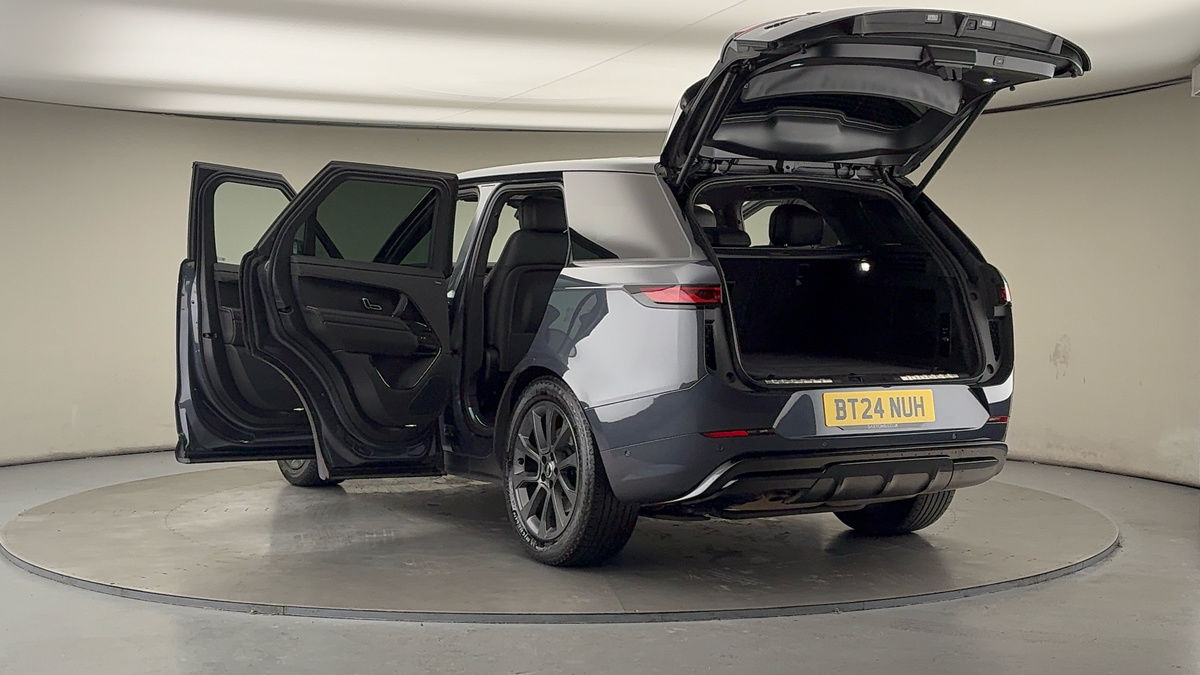 Land Rover Range Rover Sport Image 23