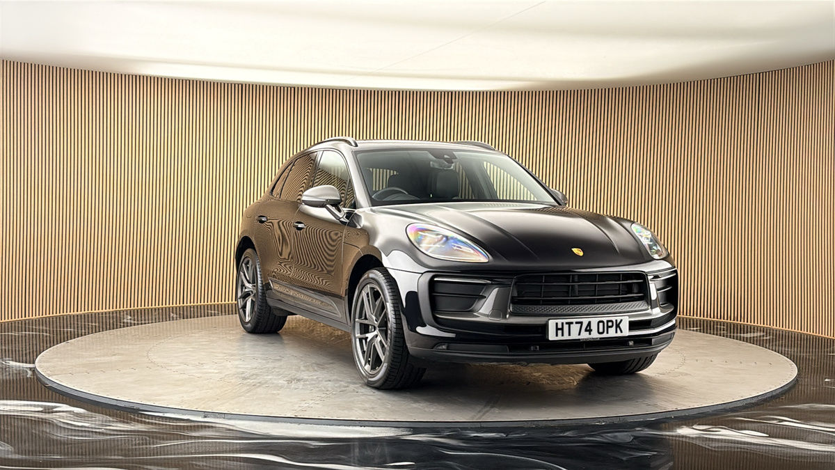 More views of Porsche Macan