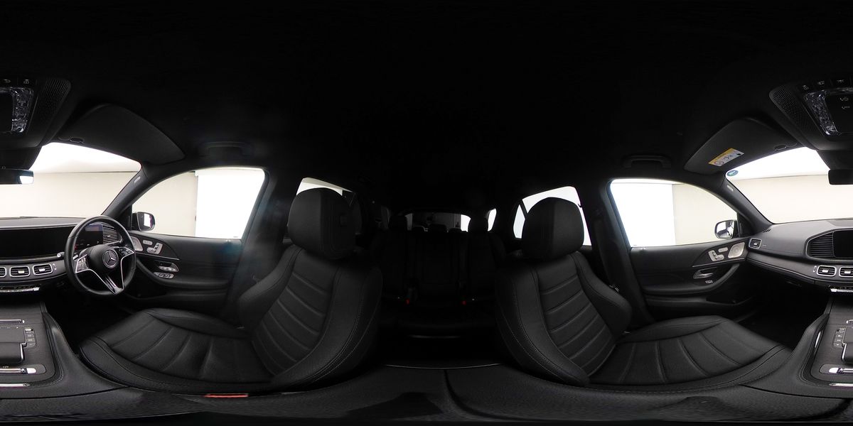 More views of Mercedes-Benz GLE