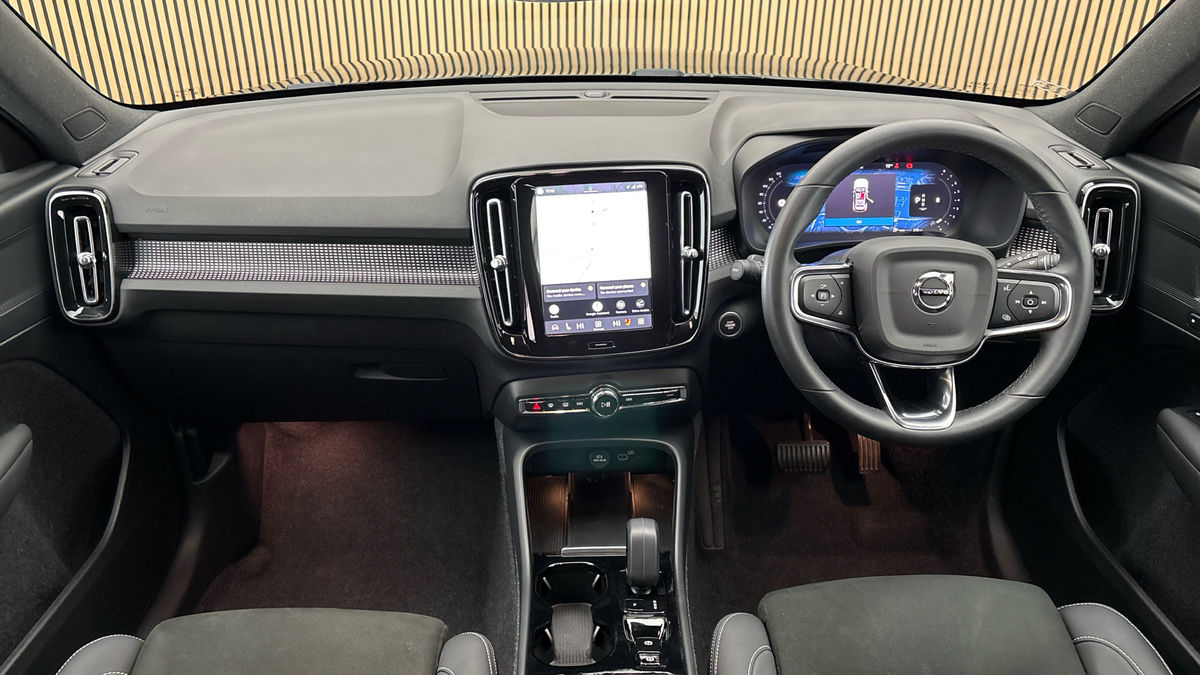 Volvo XC40 Image 12