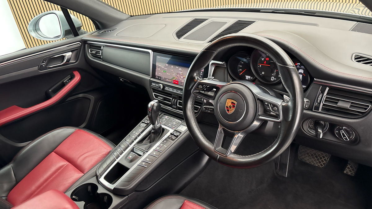 Porsche Macan Image 5