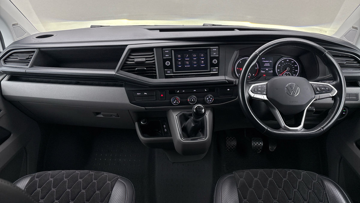 Volkswagen Transporter Image 12