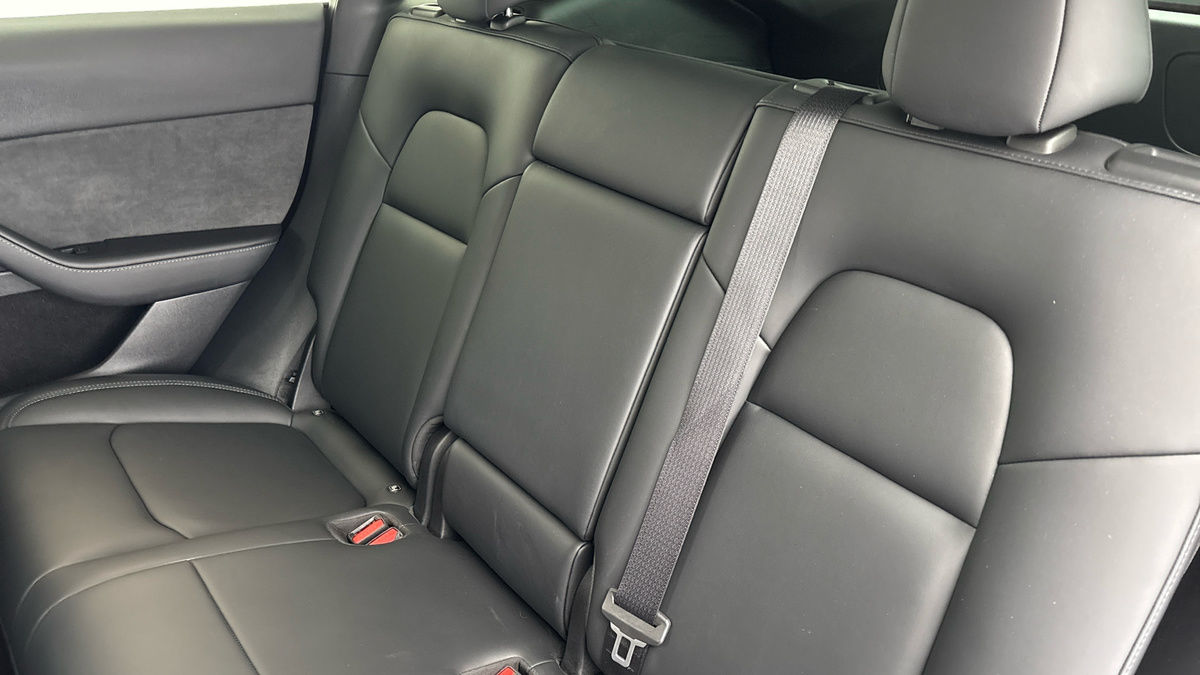 Tesla Model Y Image 8