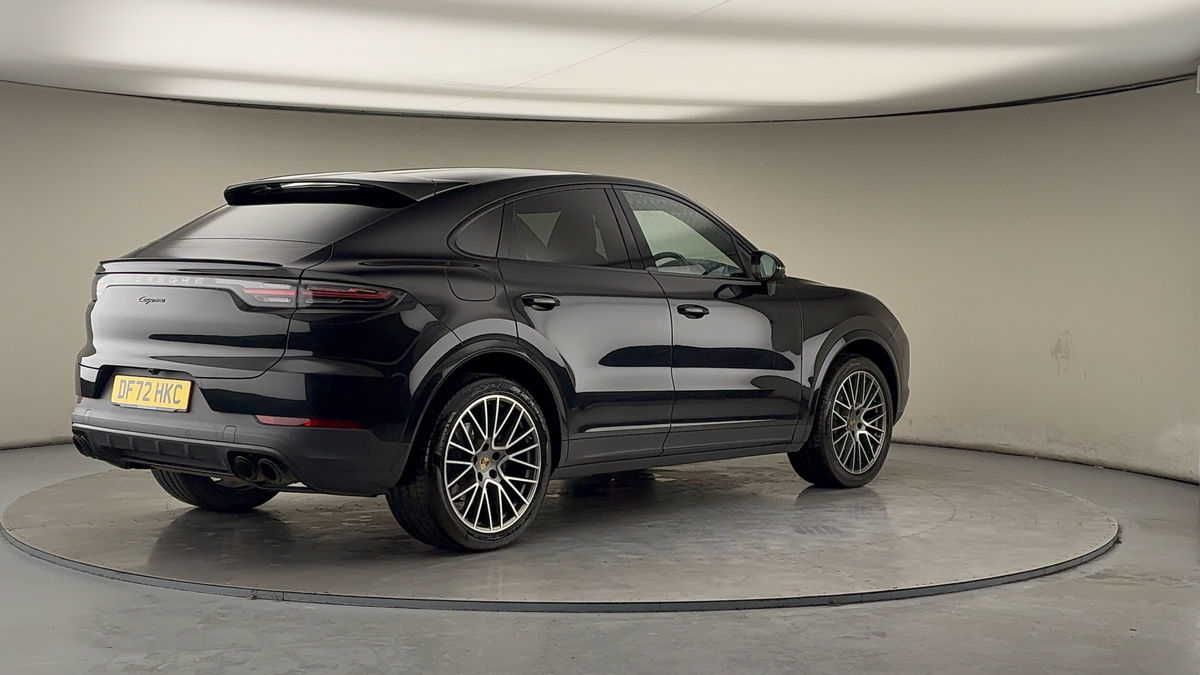 Porsche Cayenne Image 21