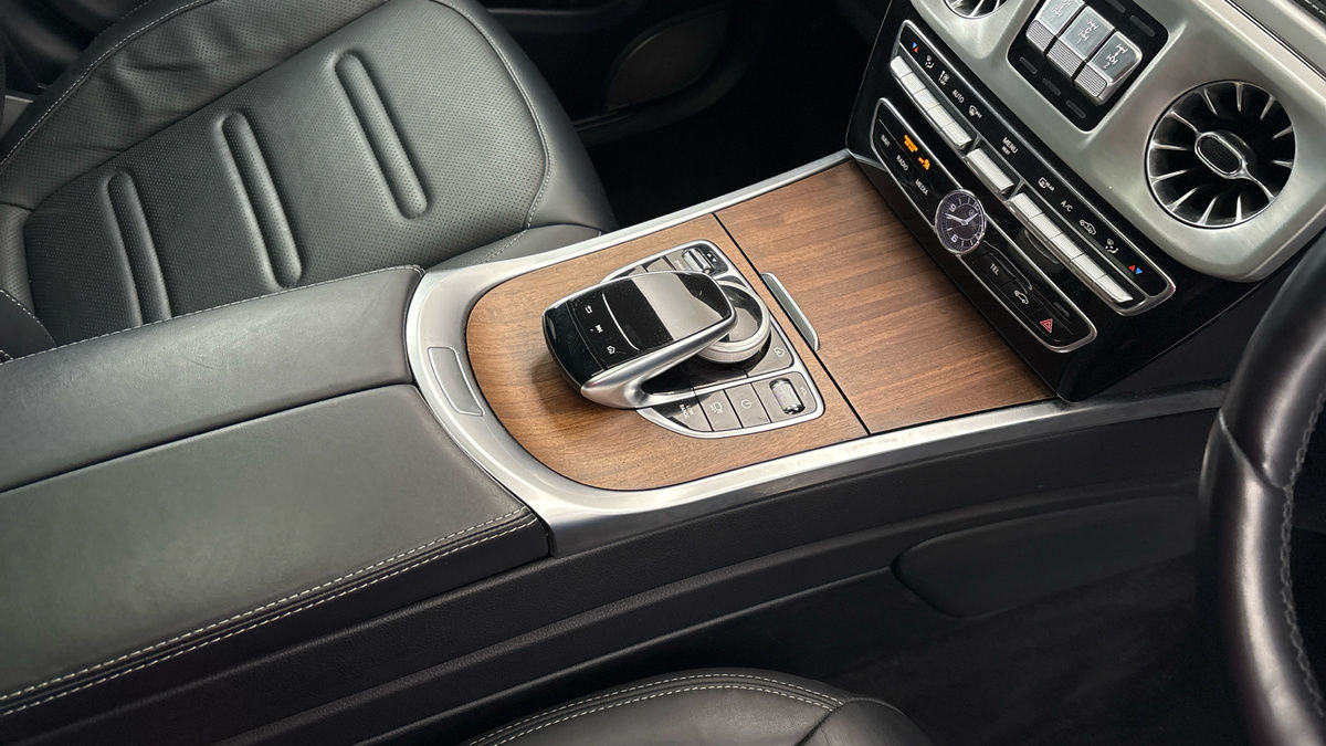 Mercedes-Benz G Class Image 36