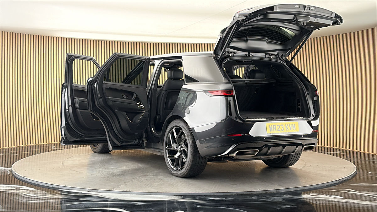 Land Rover Range Rover Sport Image 23