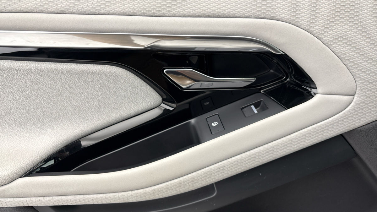 Land Rover Range Rover Evoque Image 19