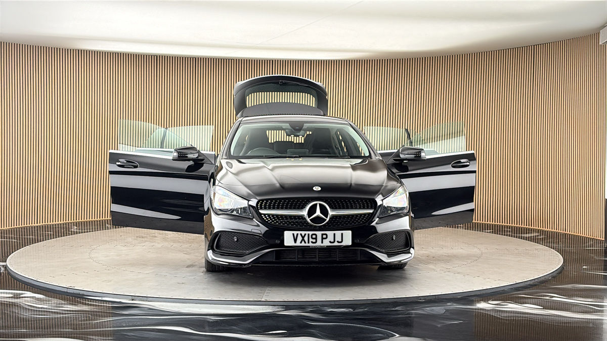 More views of Mercedes-Benz CLA