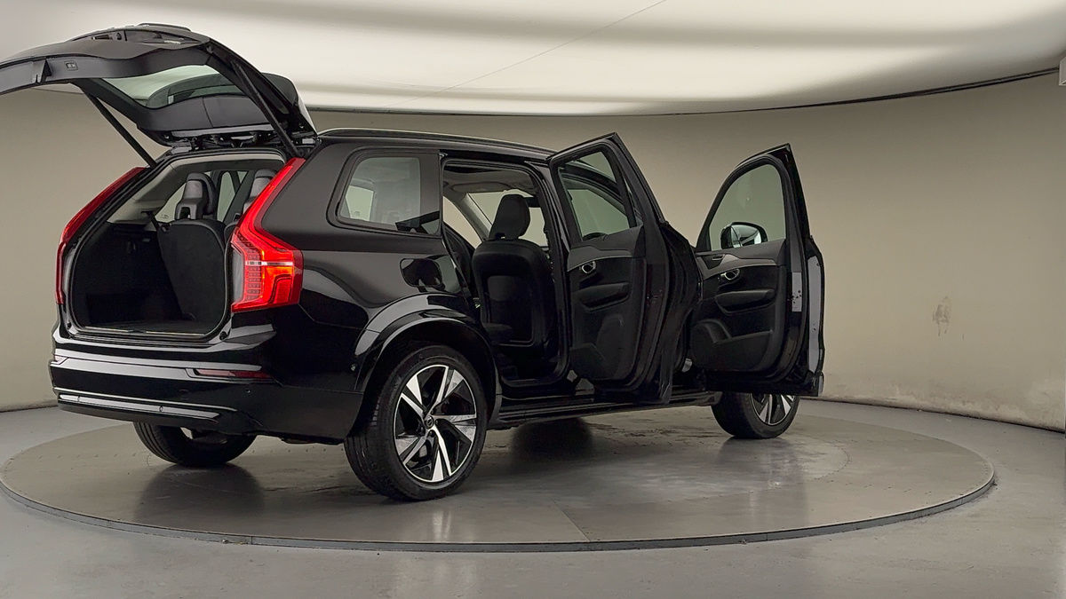 More views of Volvo XC90