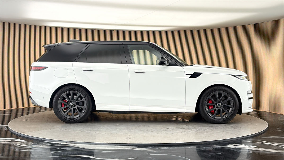 Land Rover Range Rover Sport Image 16