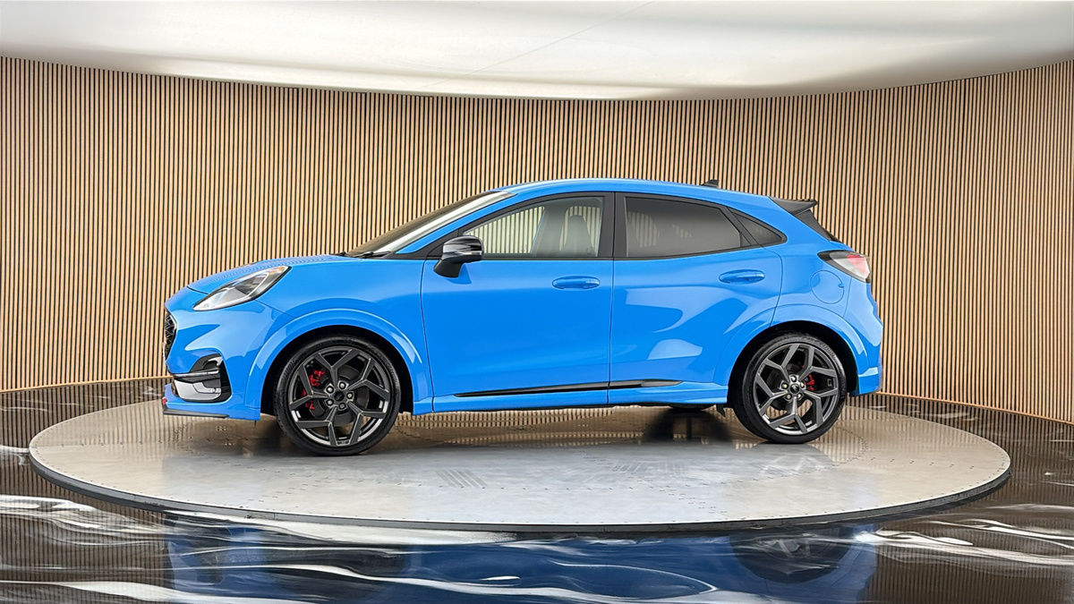 More views of Ford Puma