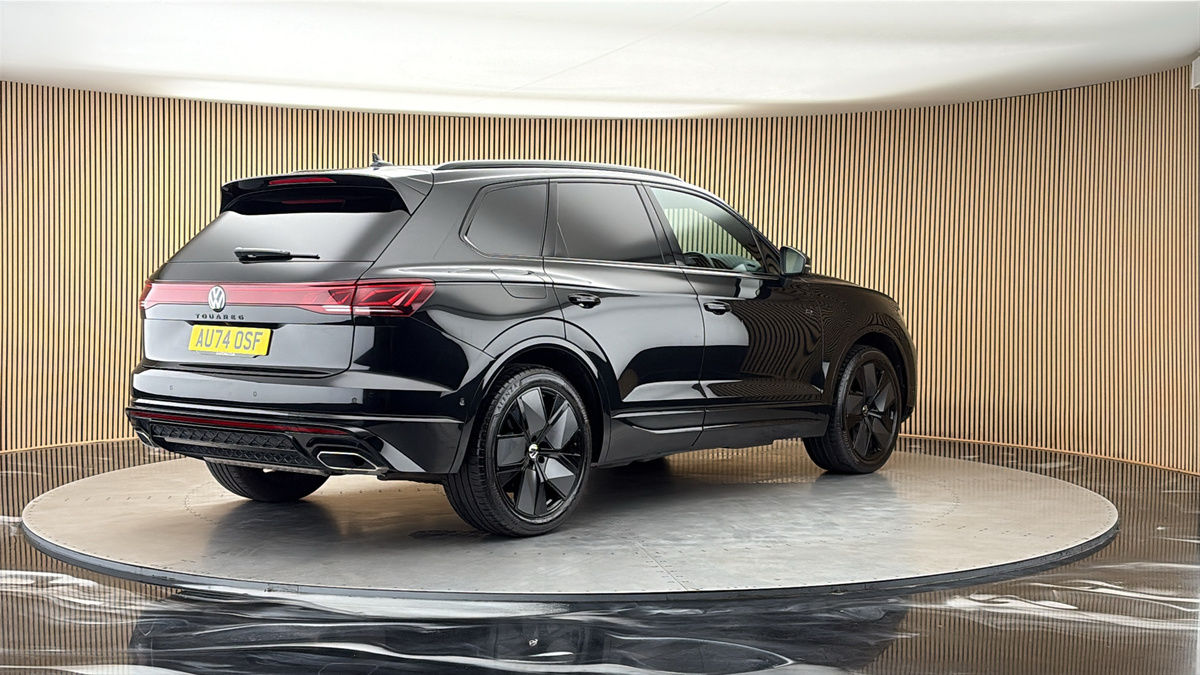 Volkswagen Touareg Image 21