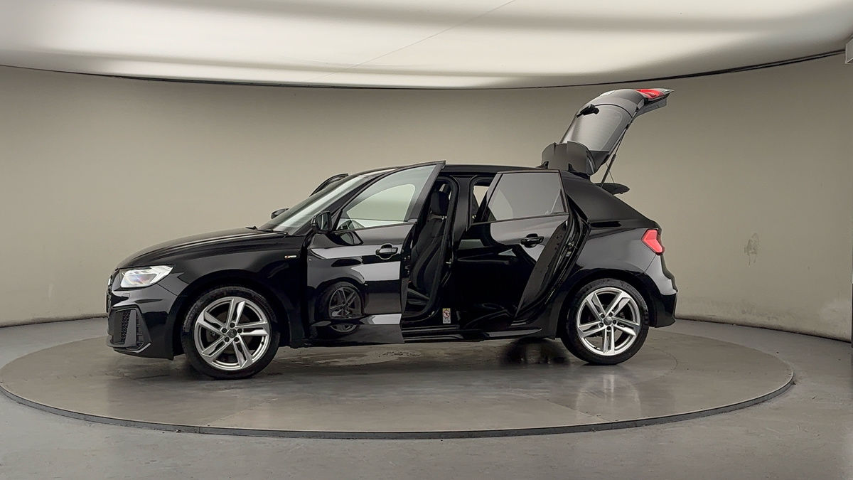 More views of Audi A1