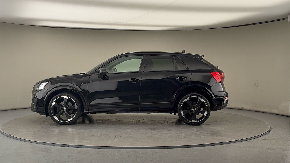 Audi Q2 Image 15