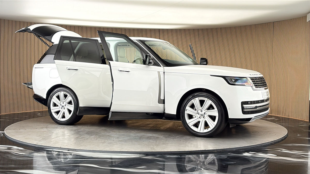 More views of Land Rover Range Rover