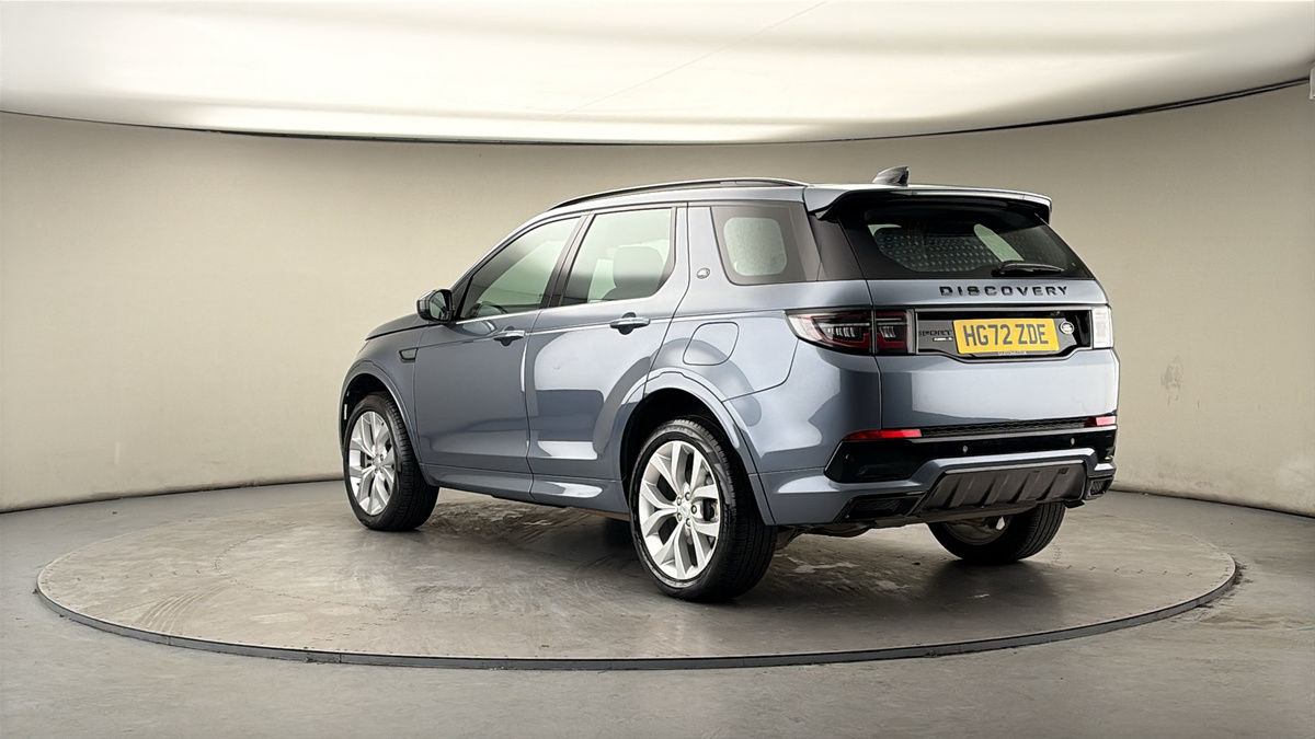 Land Rover Discovery Sport Image 2