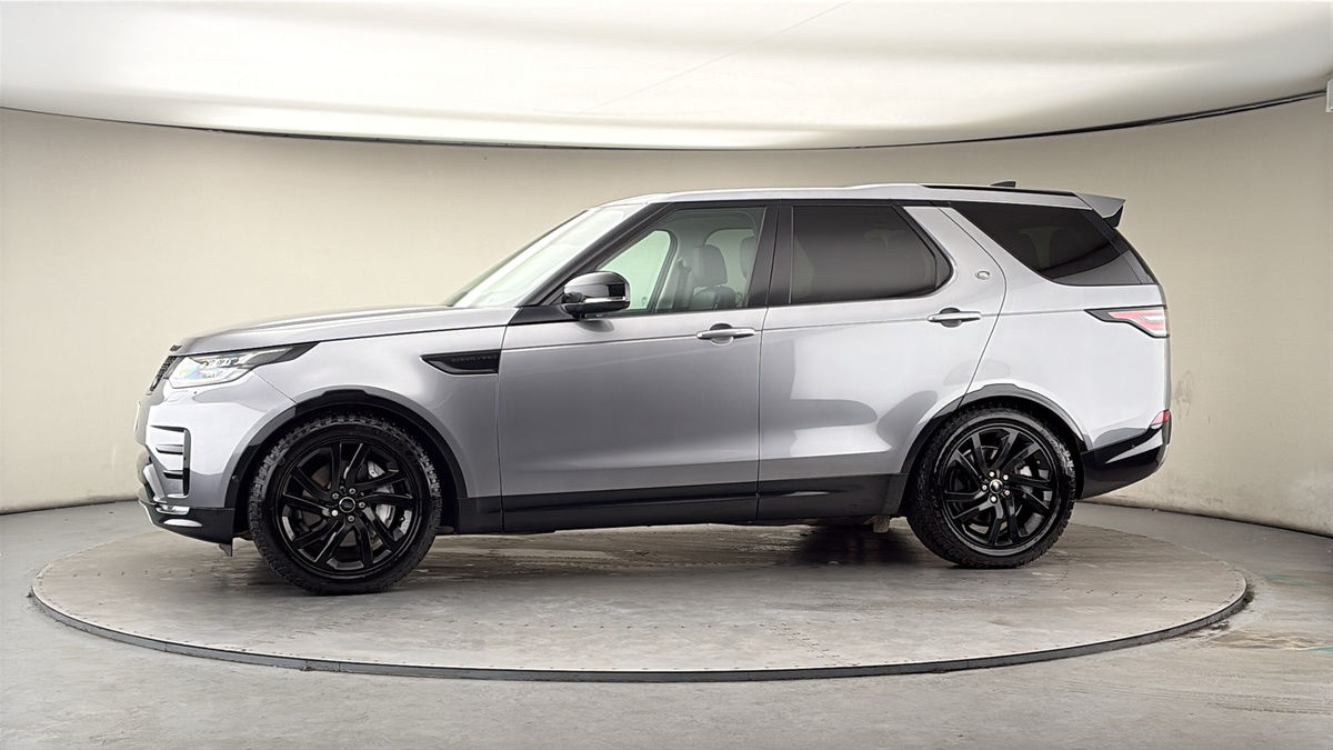 More views of Land Rover Discovery