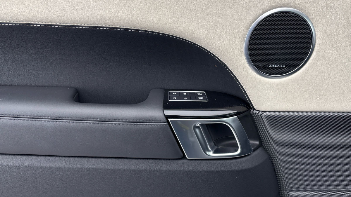 Land Rover Range Rover Sport Image 19