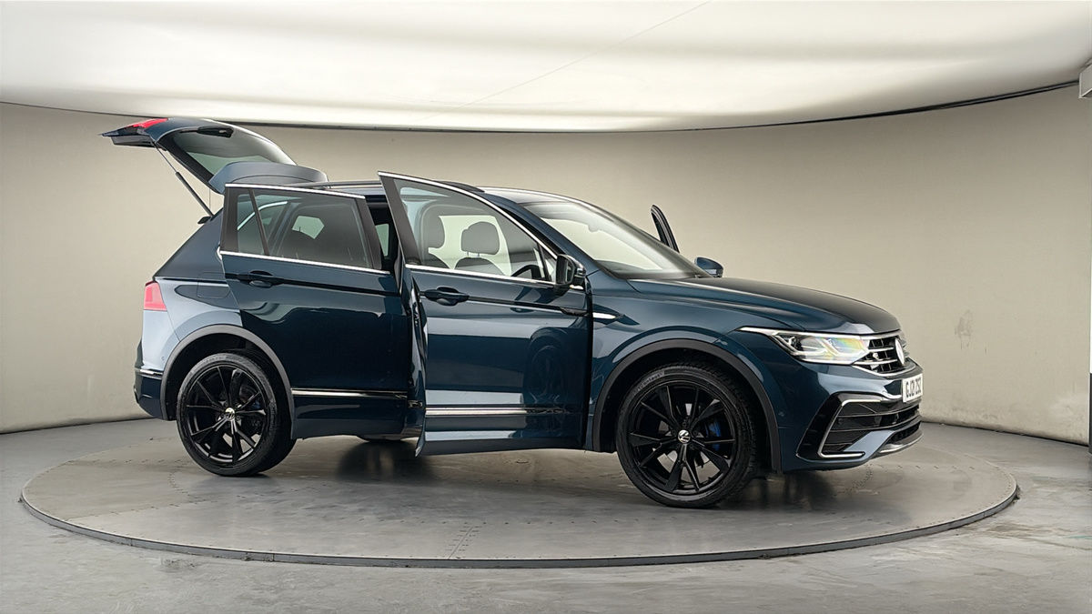 More views of Volkswagen Tiguan