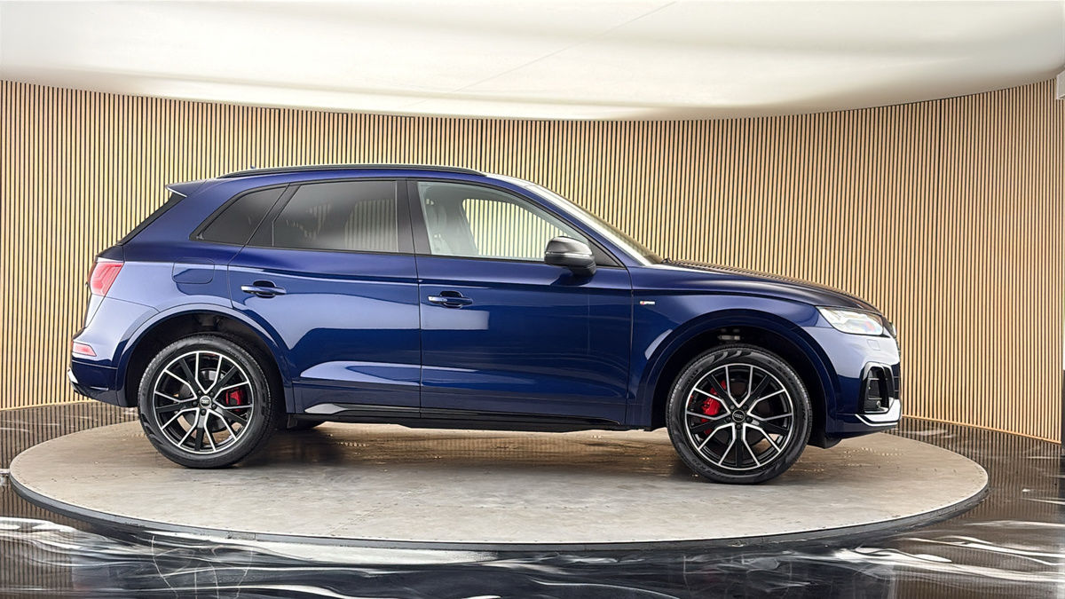 More views of Audi Q5