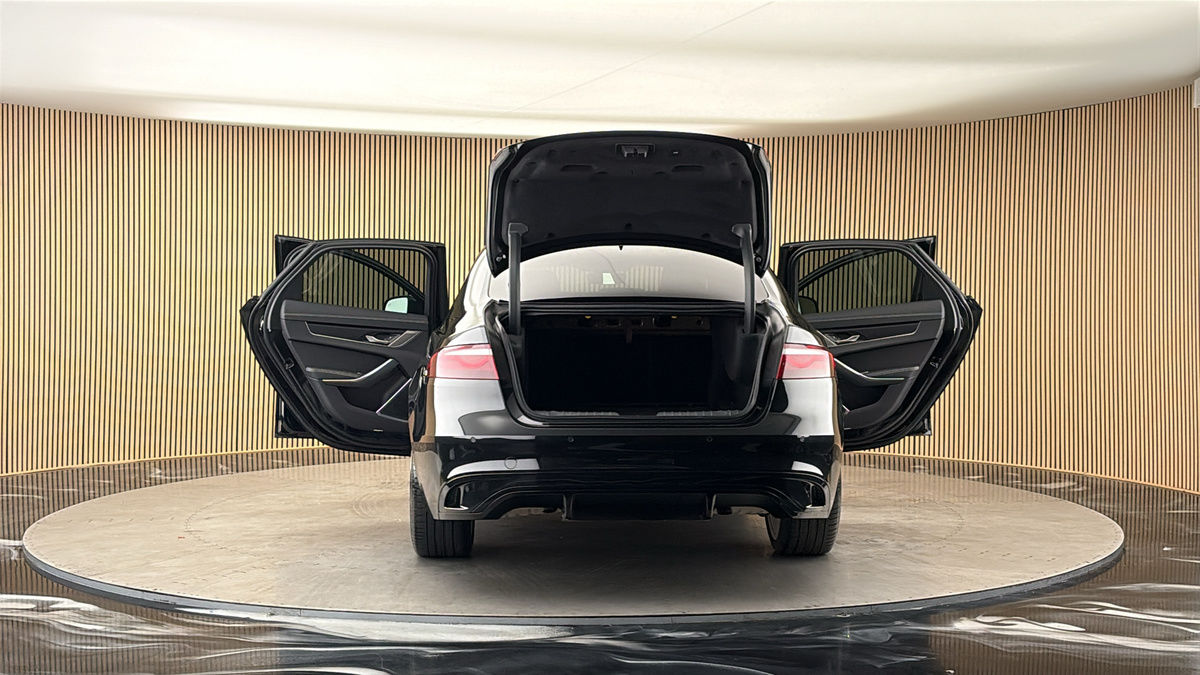More views of Jaguar XF